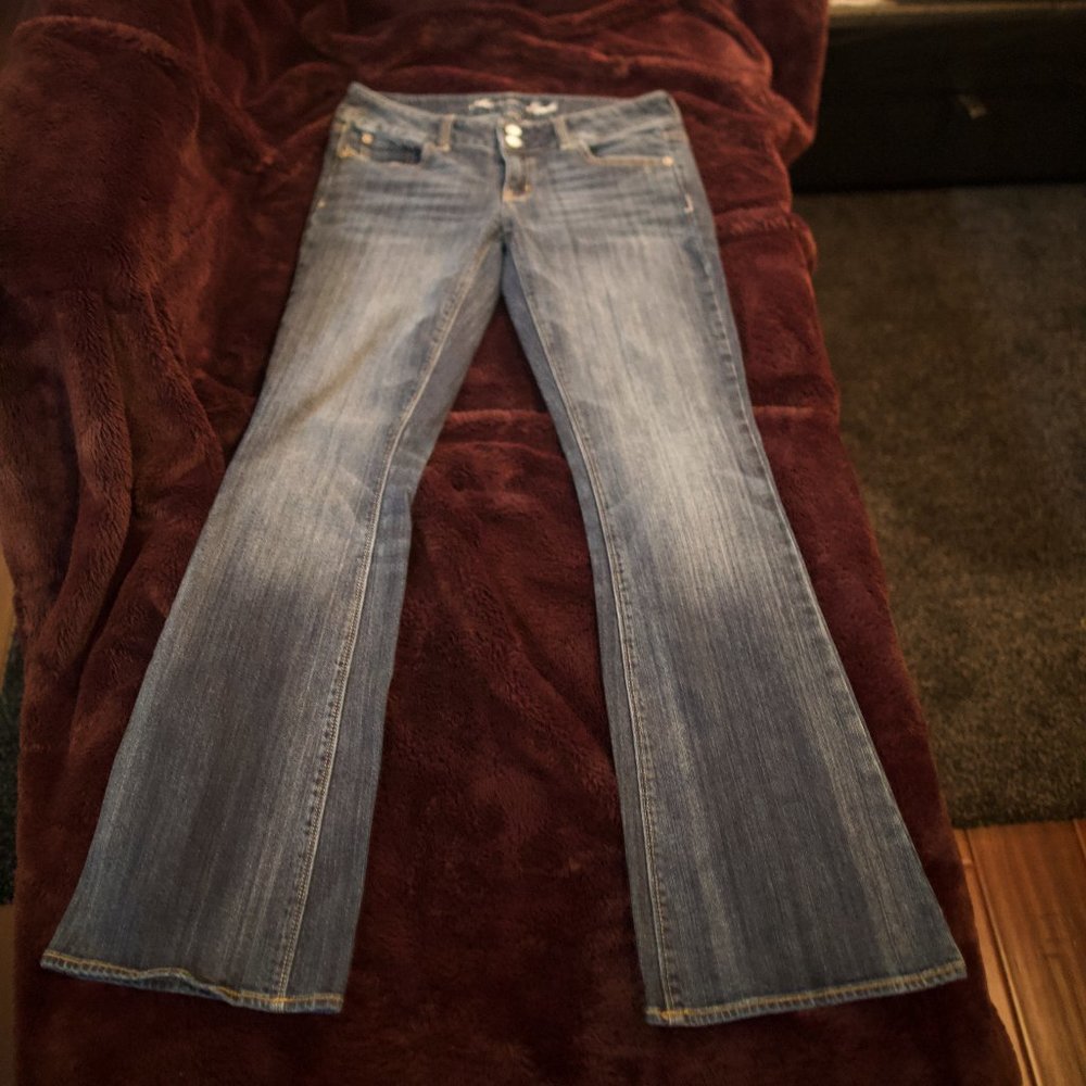 American Eagle Artist Boot Cut Jeans - 8